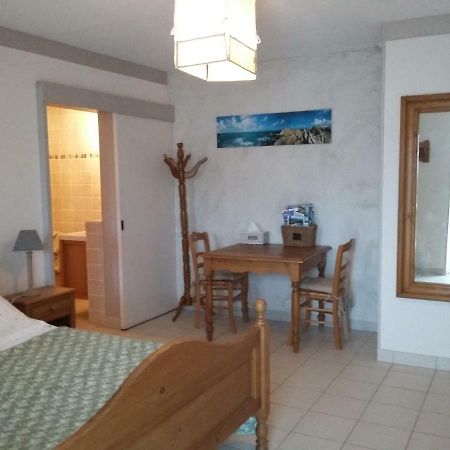 La Ferme Du Vincin Bed & Breakfast Vannes Dış mekan fotoğraf
