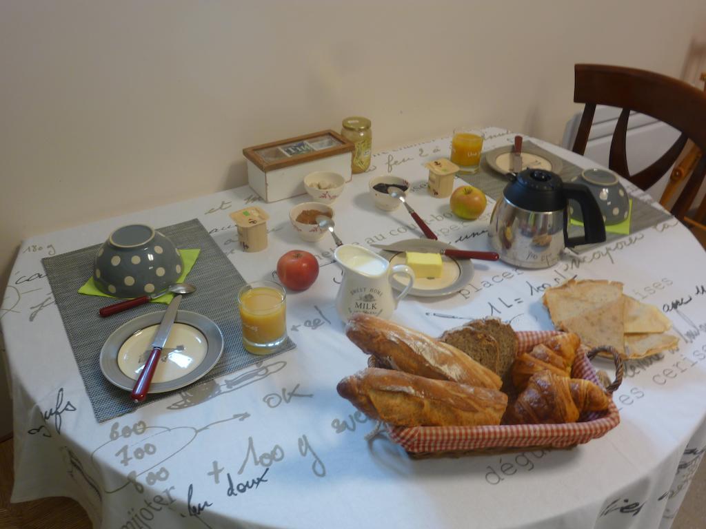 La Ferme Du Vincin Bed & Breakfast Vannes Dış mekan fotoğraf